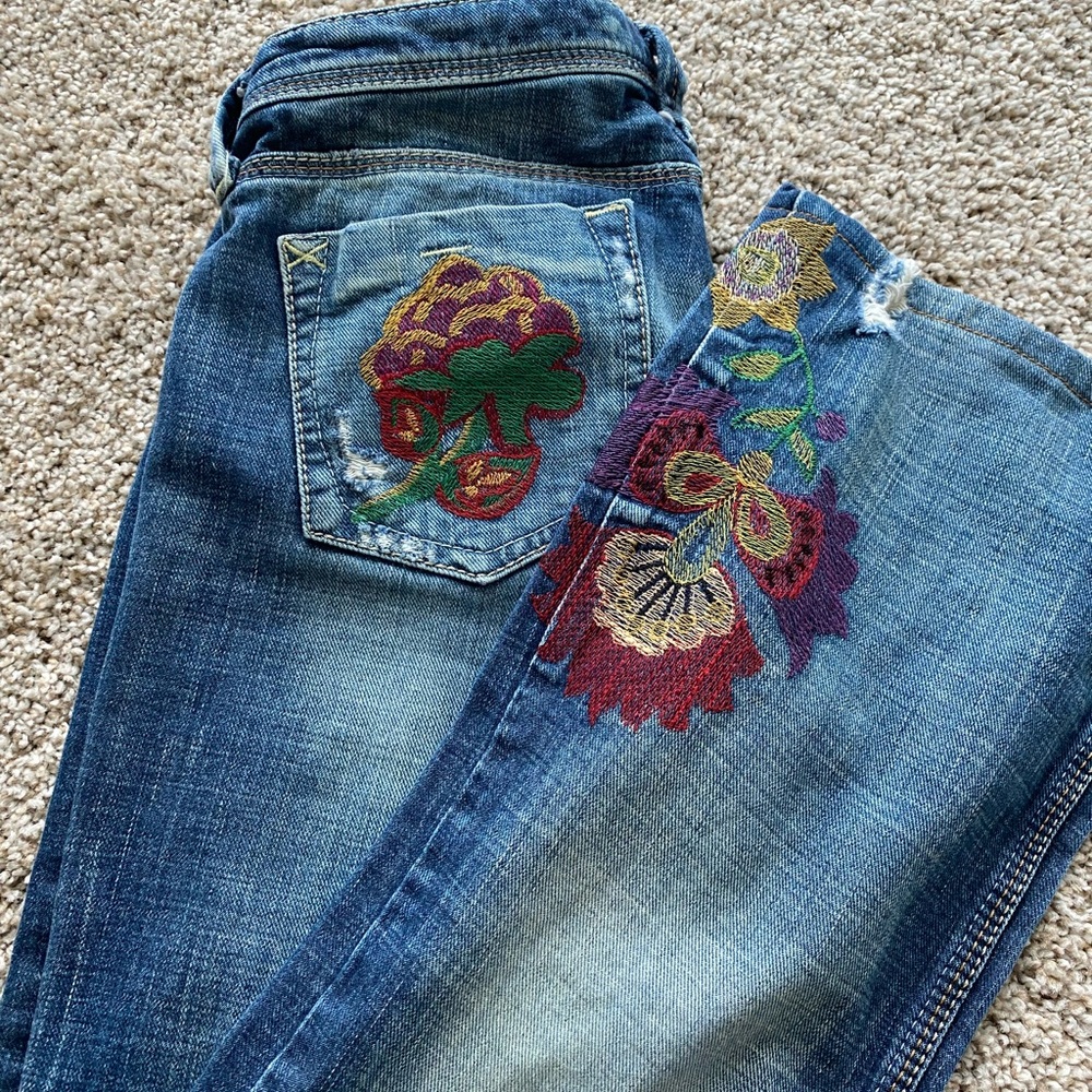 Mavi Flower Embroidered Blue Jeans
